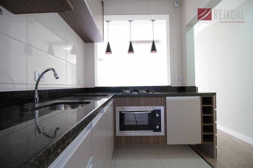 Foto 1 de Apartamento com 2 Quartos à venda, 54m² em Água Verde, Curitiba