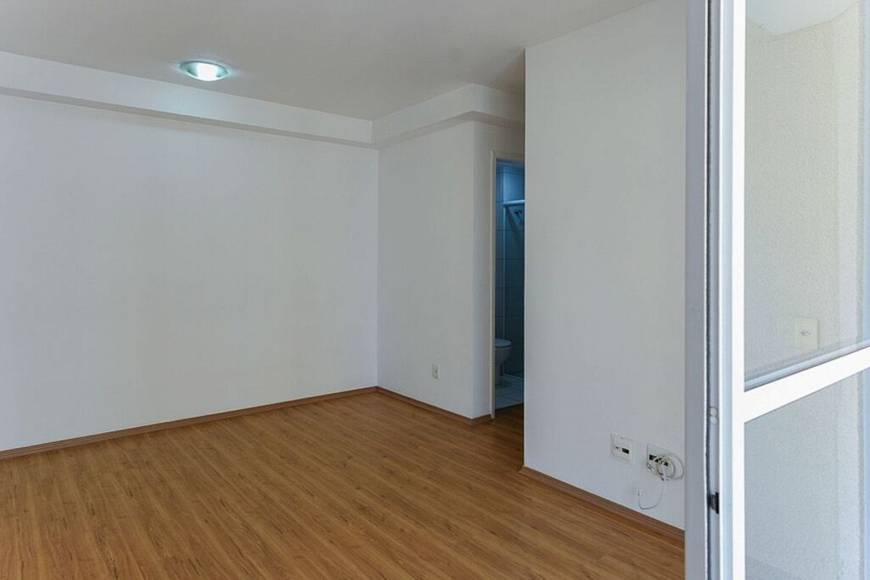 Foto 2 de Apartamento com 2 Quartos à venda, 60m² em Vila Carrão, São Paulo