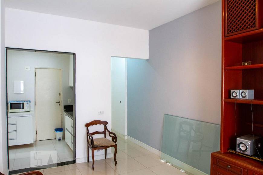 Foto 4 de Apartamento com 3 Quartos para alugar, 72m² em Lagoa, Rio de Janeiro