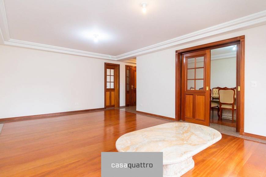 Foto 5 de Apartamento com 4 Quartos à venda, 252m² em Água Verde, Curitiba