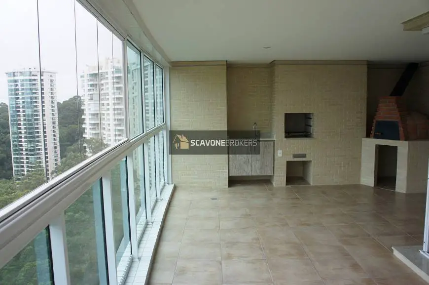 Foto 5 de Apartamento com 4 Quartos para alugar, 207m² em Villaggio Panamby, São Paulo