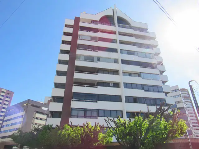Foto 1 de Apartamento com 6 Quartos à venda, 158m² em Meireles, Fortaleza
