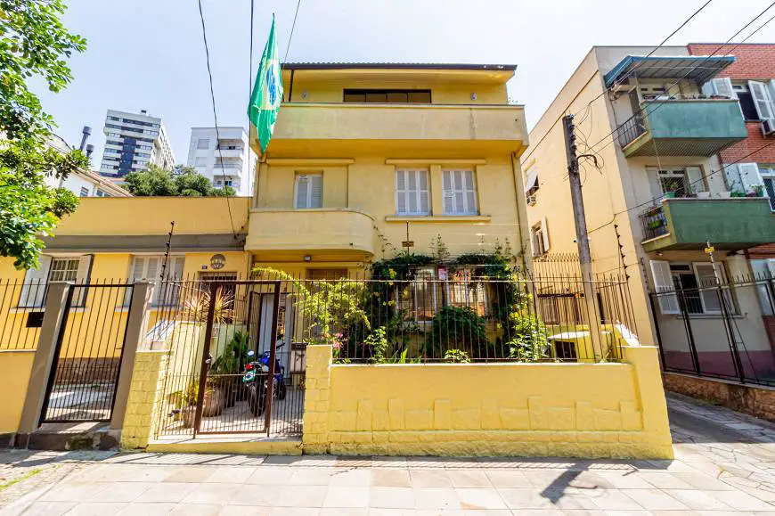 Foto 1 de Casa com 1 Quarto para alugar, 120m² em Rio Branco, Porto Alegre