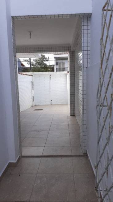 Foto 2 de Casa com 3 Quartos para alugar, 200m² em Boqueirão, Santos