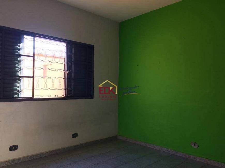 Foto 1 de Casa com 3 Quartos para alugar, 370m² em Jardim Independência, Taubaté