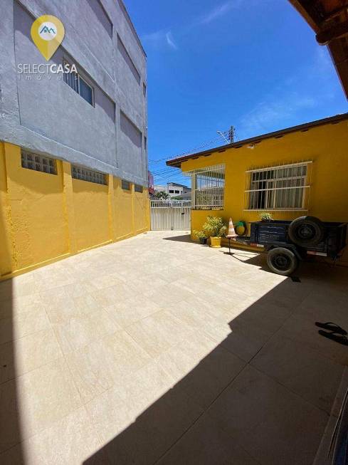 Foto 2 de Casa com 3 Quartos à venda, 165m² em Parque Residencial Laranjeiras, Serra