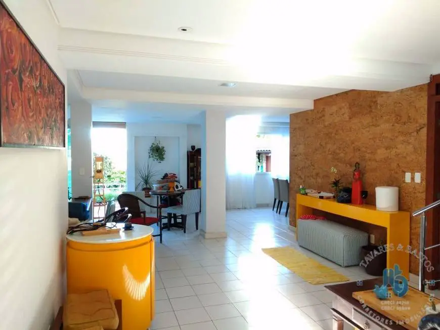 Foto 2 de Casa com 3 Quartos à venda, 401m² em Patamares, Salvador