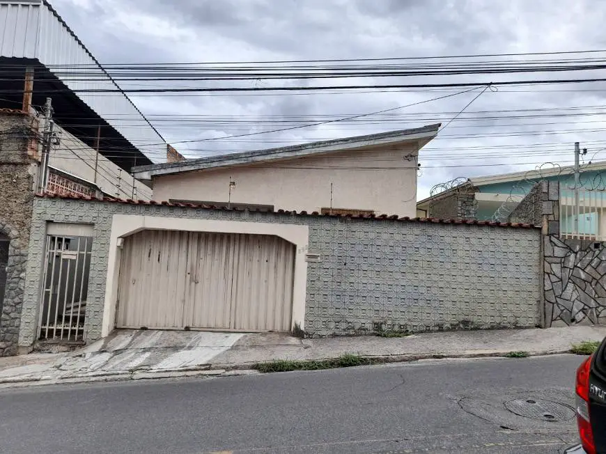 Foto 1 de Casa com 3 Quartos à venda, 330m² em Pompéia, Belo Horizonte
