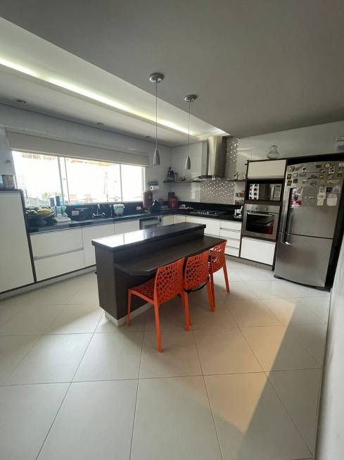 Foto 4 de Casa de Condomínio com 3 Quartos à venda, 270m² em Condominio Esplanada do Sol, São José dos Campos