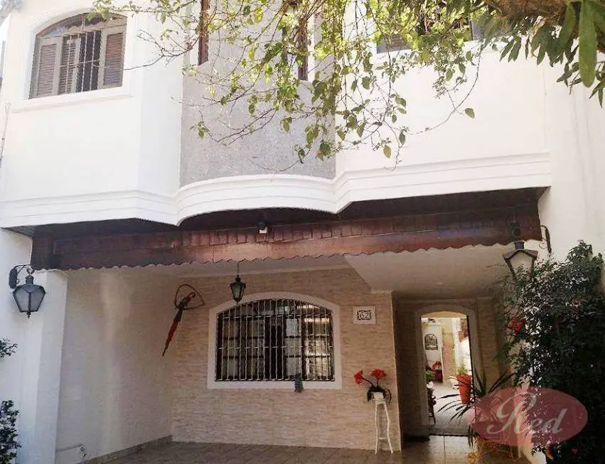 Foto 1 de Sobrado com 3 Quartos para venda ou aluguel, 231m² em Vila Paiva, Suzano