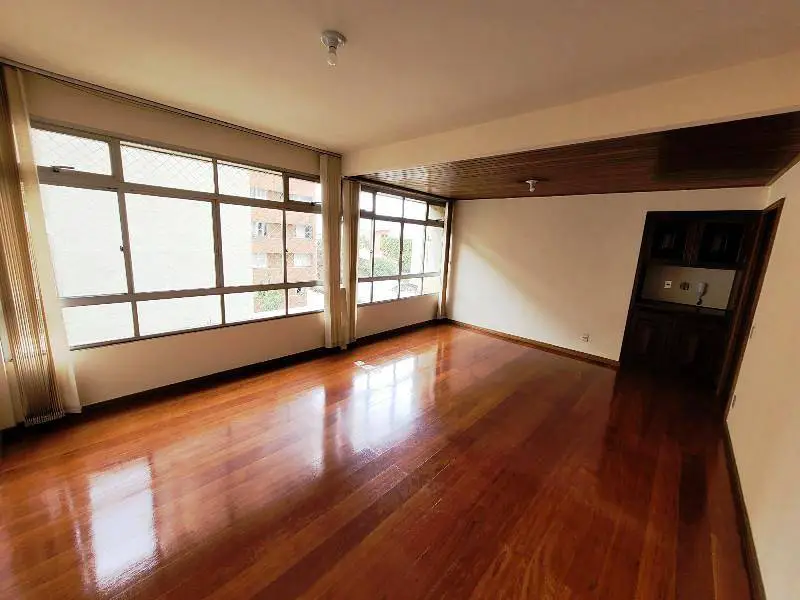 Foto 1 de Apartamento com 2 Quartos para alugar, 90m² em Santo Agostinho, Belo Horizonte