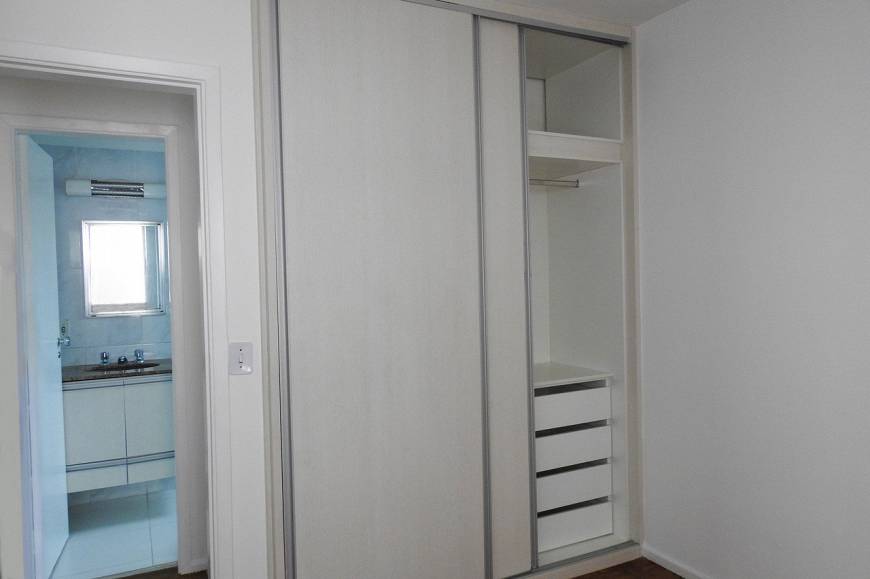 Foto 5 de Apartamento com 2 Quartos para alugar, 72m² em Vila Madalena, São Paulo