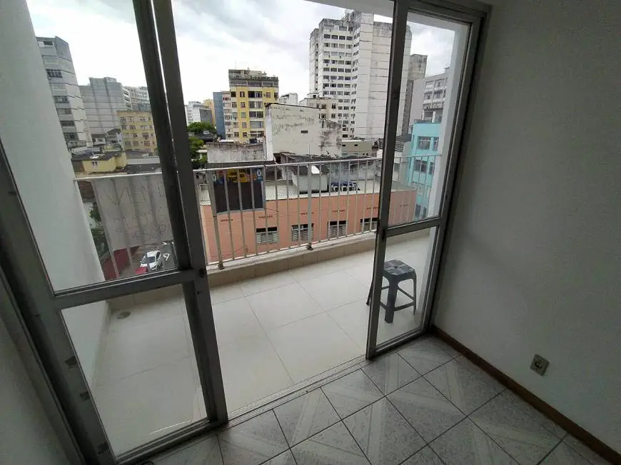 Foto 3 de Apartamento com 3 Quartos à venda, 82m² em Centro, Vitória