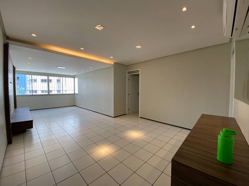 Foto 1 de Apartamento com 3 Quartos para alugar, 105m² em Cocó, Fortaleza