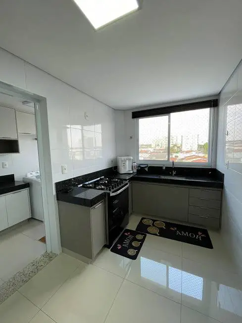 Foto 4 de Apartamento com 3 Quartos à venda, 102m² em Segismundo Pereira, Uberlândia
