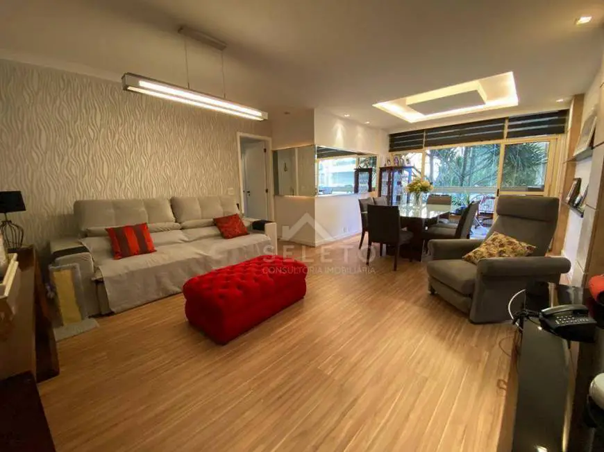 Foto 3 de Apartamento com 4 Quartos à venda, 185m² em Camboinhas, Niterói