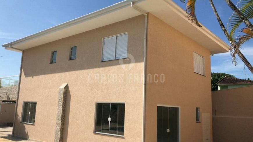 Foto 1 de Casa com 4 Quartos à venda, 180m² em Solemar, Praia Grande