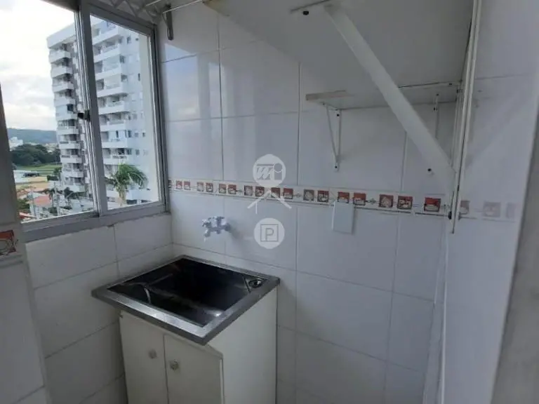 Foto 5 de Apartamento com 1 Quarto à venda, 45m² em Barreiros, São José