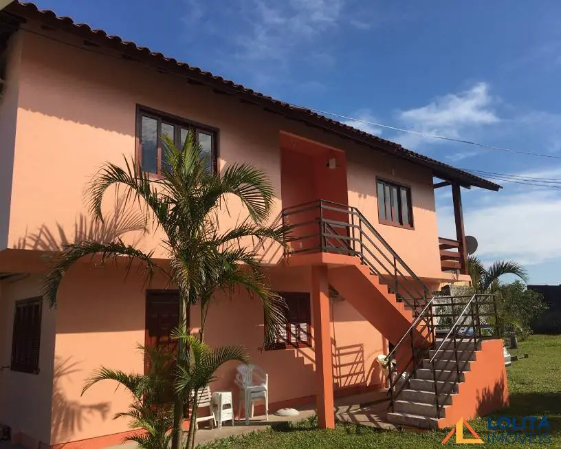 Foto 2 de Apartamento com 2 Quartos para alugar, 62m² em Barra da Lagoa, Florianópolis