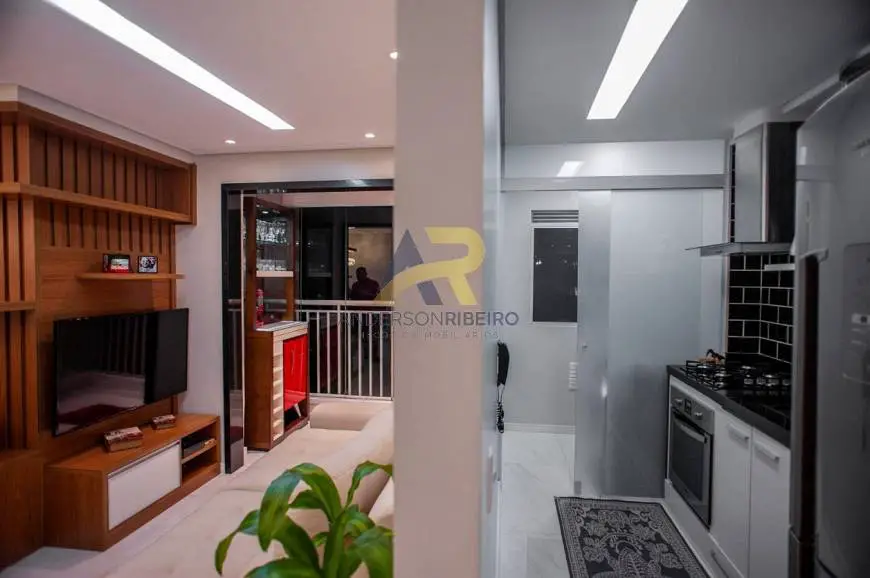 Foto 3 de Apartamento com 2 Quartos à venda, 50m² em Vila Ema, São Paulo