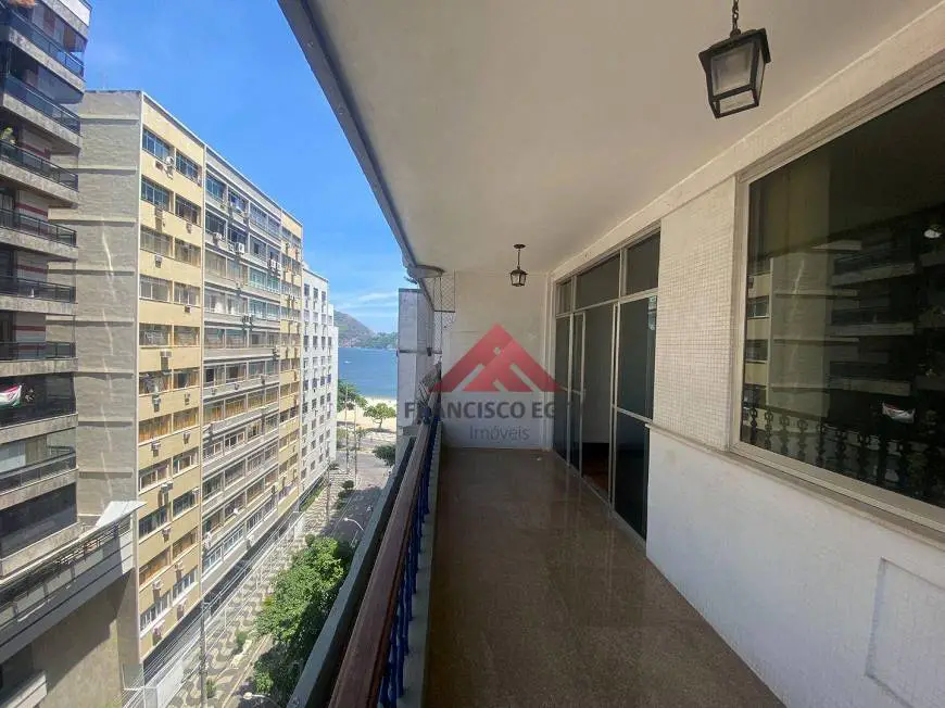 Foto 3 de Apartamento com 3 Quartos para alugar, 122m² em Icaraí, Niterói