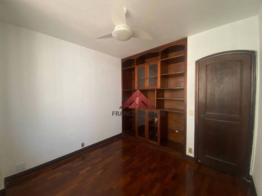 Foto 5 de Apartamento com 3 Quartos para alugar, 122m² em Icaraí, Niterói