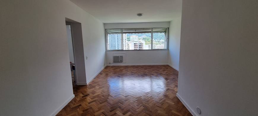 Foto 1 de Apartamento com 3 Quartos para alugar, 88m² em Leblon, Rio de Janeiro