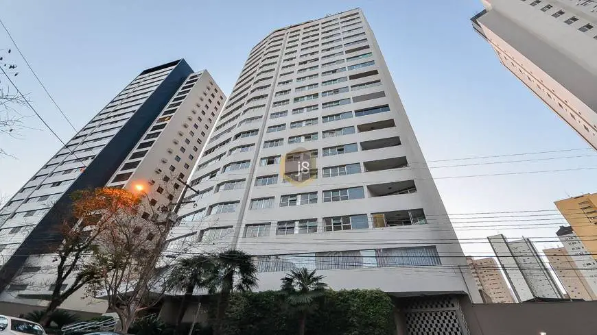 Foto 1 de Apartamento com 4 Quartos à venda, 262m² em Água Verde, Curitiba