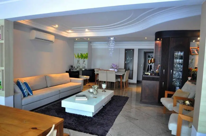 Foto 1 de Apartamento com 4 Quartos à venda, 190m² em Centro, Vila Velha