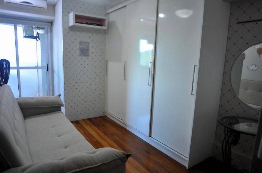 Foto 2 de Apartamento com 4 Quartos à venda, 190m² em Centro, Vila Velha