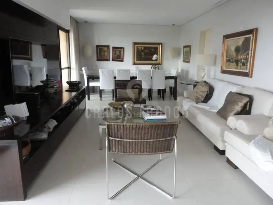 Foto 2 de Apartamento com 4 Quartos para alugar, 190m² em Jardim Parque Morumbi, São Paulo