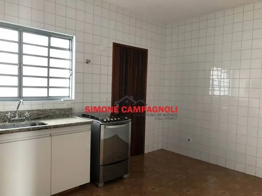 Foto 1 de Casa com 2 Quartos para alugar, 80m² em Centro, Guararema