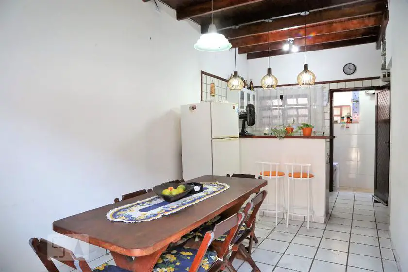 Foto 1 de Casa com 2 Quartos para alugar, 100m² em Maracanã, Praia Grande