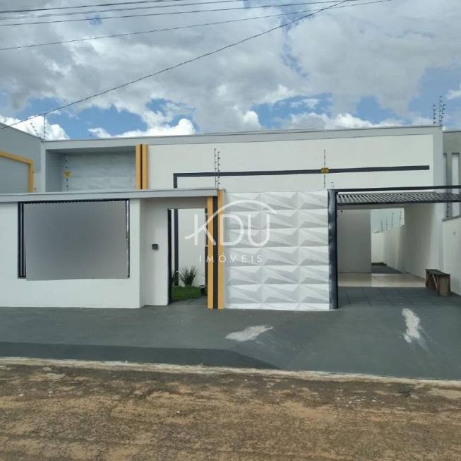 Foto 1 de Casa com 3 Quartos para alugar, 135m² em , Muricilândia