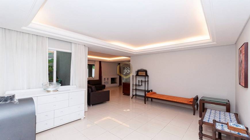 Foto 2 de Casa de Condomínio com 3 Quartos para alugar, 340m² em Santa Felicidade, Curitiba