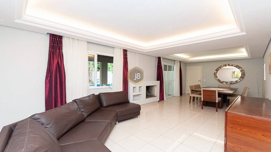 Foto 3 de Casa de Condomínio com 3 Quartos para alugar, 340m² em Santa Felicidade, Curitiba