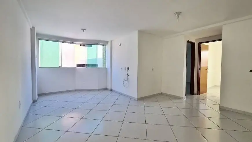 Foto 1 de Apartamento com 2 Quartos à venda, 65m² em Lauritzen , Campina Grande