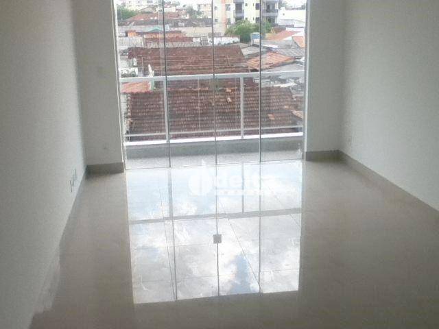 Foto 1 de Apartamento com 3 Quartos para alugar, 100m² em Brasil, Uberlândia