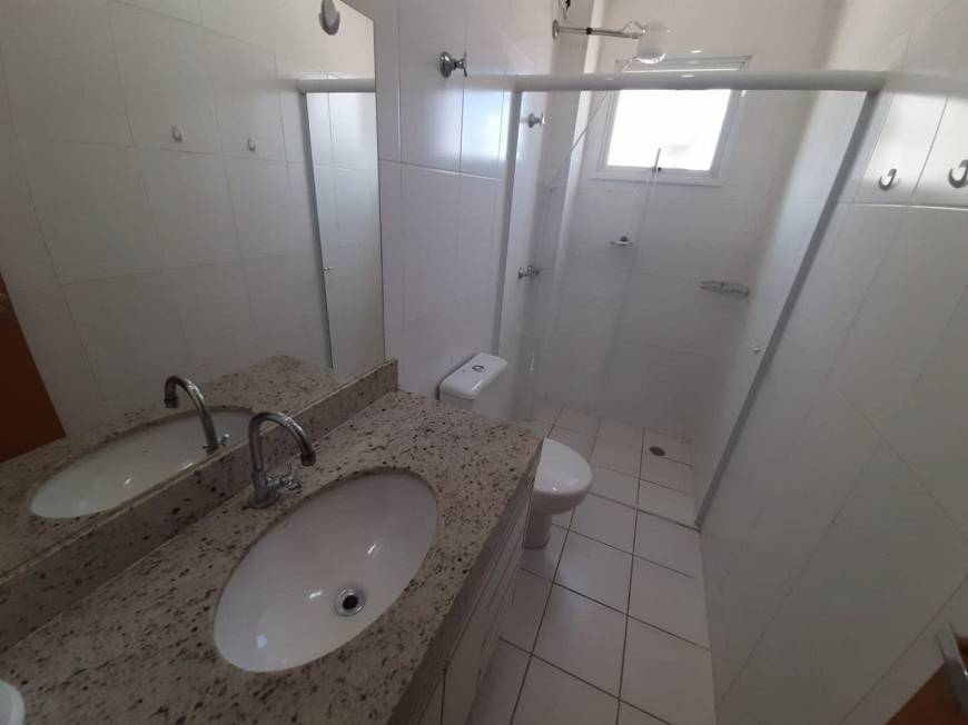 Foto 3 de Apartamento com 3 Quartos para alugar, 90m² em Tubalina, Uberlândia
