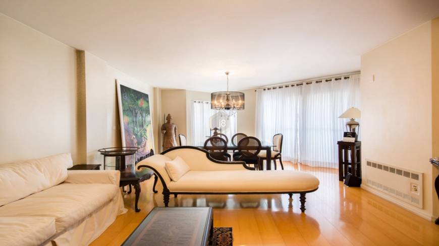 Foto 4 de Apartamento com 4 Quartos à venda, 208m² em Cabral, Curitiba
