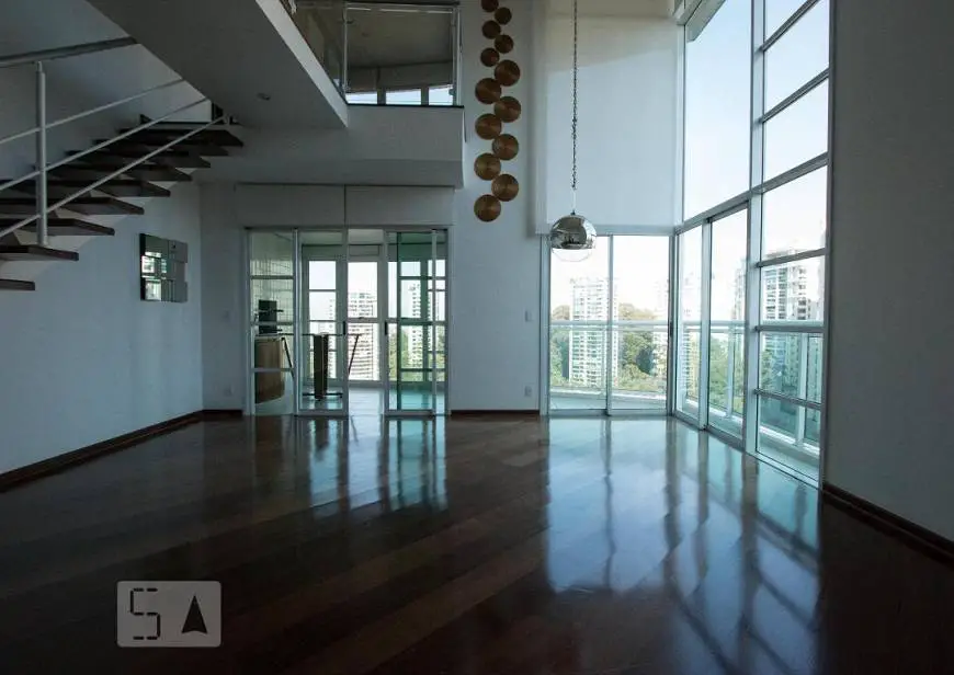 Foto 4 de Apartamento com 4 Quartos para alugar, 221m² em Panamby, São Paulo