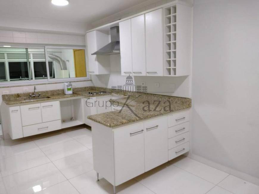 Foto 1 de Apartamento com 4 Quartos para alugar, 208m² em Parque Residencial Aquarius, São José dos Campos