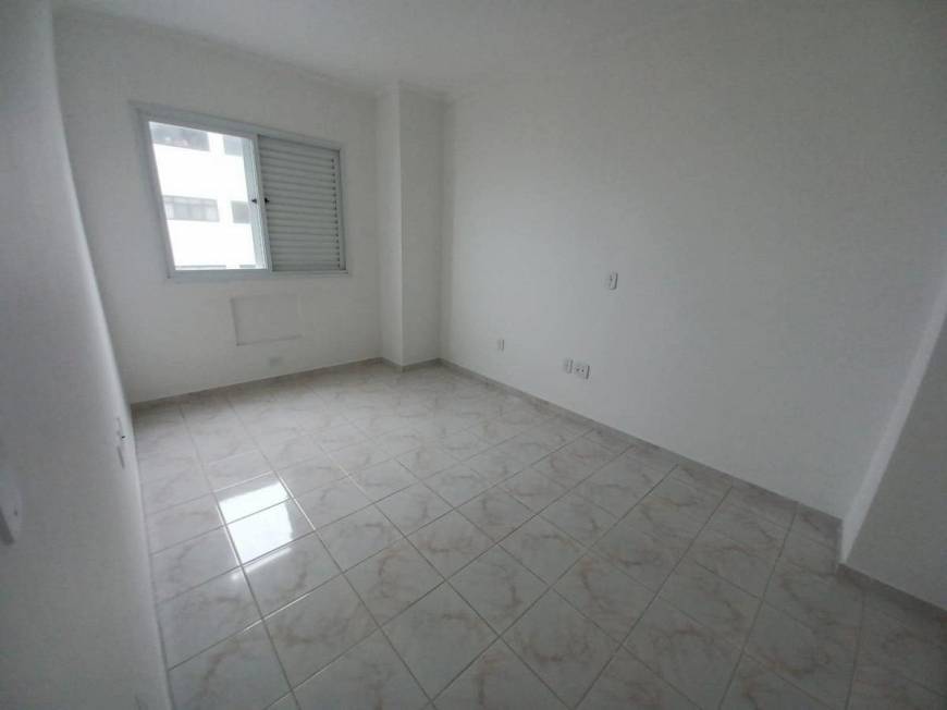 Foto 3 de Apartamento com 4 Quartos à venda, 172m² em Vila Guilhermina, Praia Grande