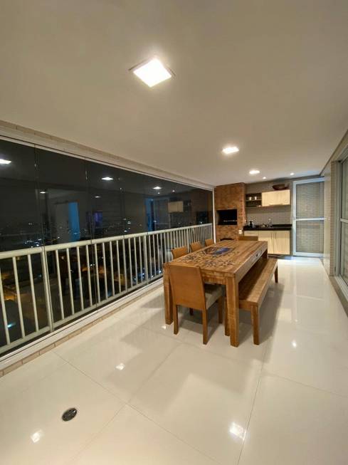 Foto 3 de Apartamento com 4 Quartos à venda, 140m² em Vila Gumercindo, São Paulo