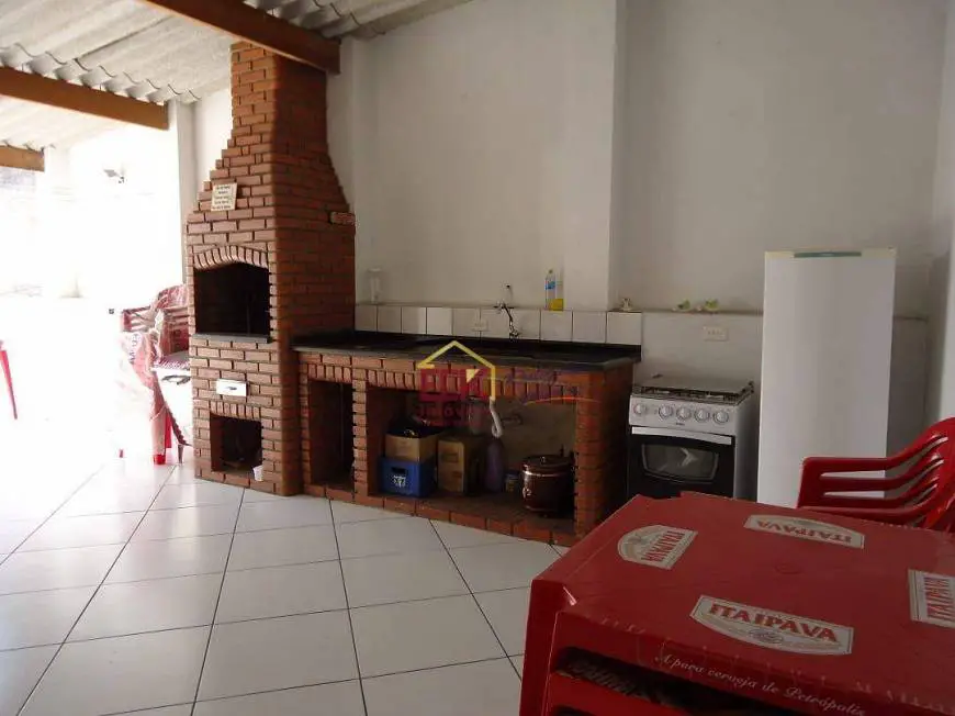 Foto 1 de Casa com 2 Quartos à venda, 60m² em Montanhão, São Bernardo do Campo