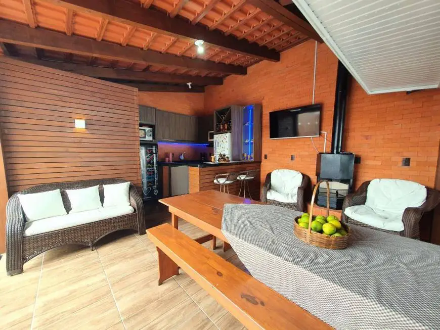 Foto 1 de Casa com 3 Quartos à venda, 160m² em Centro, Forquilhinha