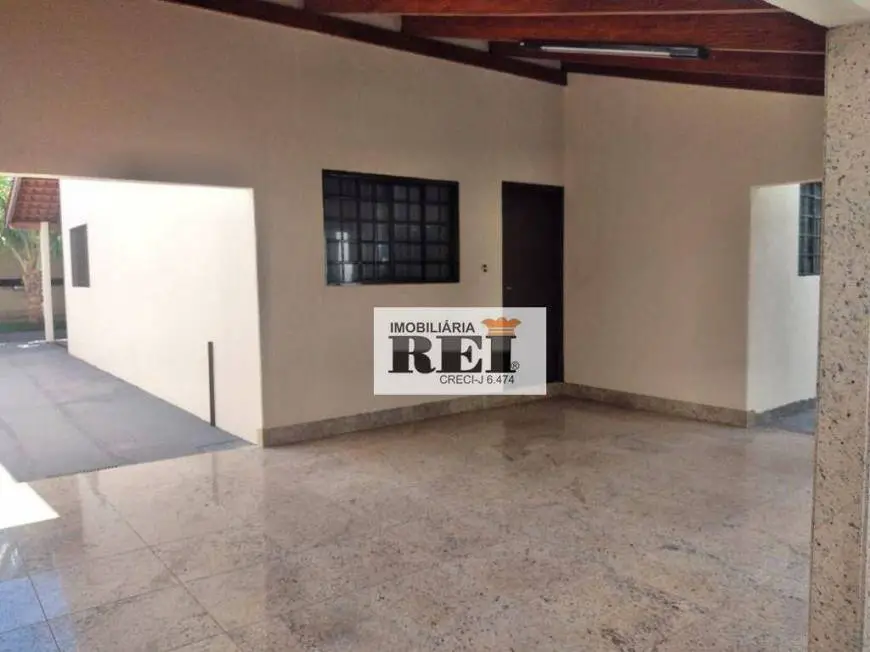 Foto 1 de Casa com 3 Quartos para alugar, 200m² em Residencial Canaa, Rio Verde