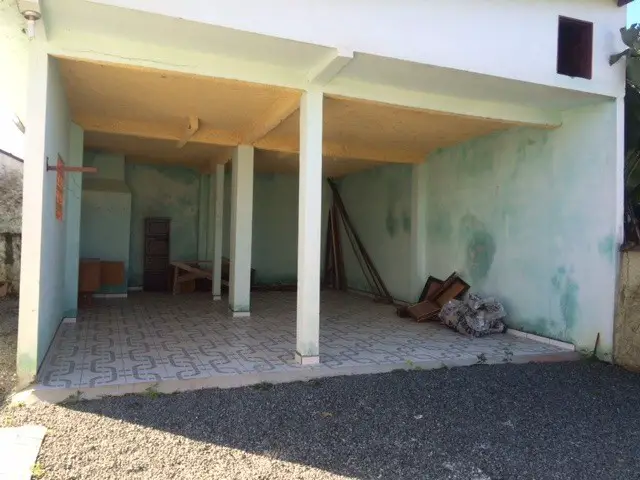Foto 3 de Casa com 3 Quartos para alugar, 150m² em Vila Nova, Joinville