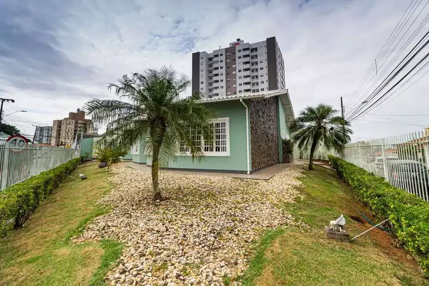 Foto 1 de Casa com 4 Quartos para alugar, 430m² em Barreiros, São José