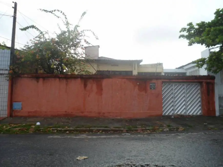 Foto 1 de Casa com 4 Quartos à venda, 200m² em Fátima, Fortaleza